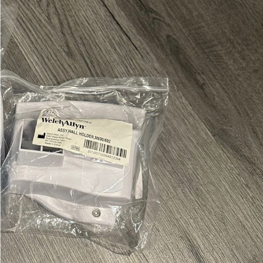 Welch Allyn Assy, Wall Holder, M690/692 Model 21326-0000